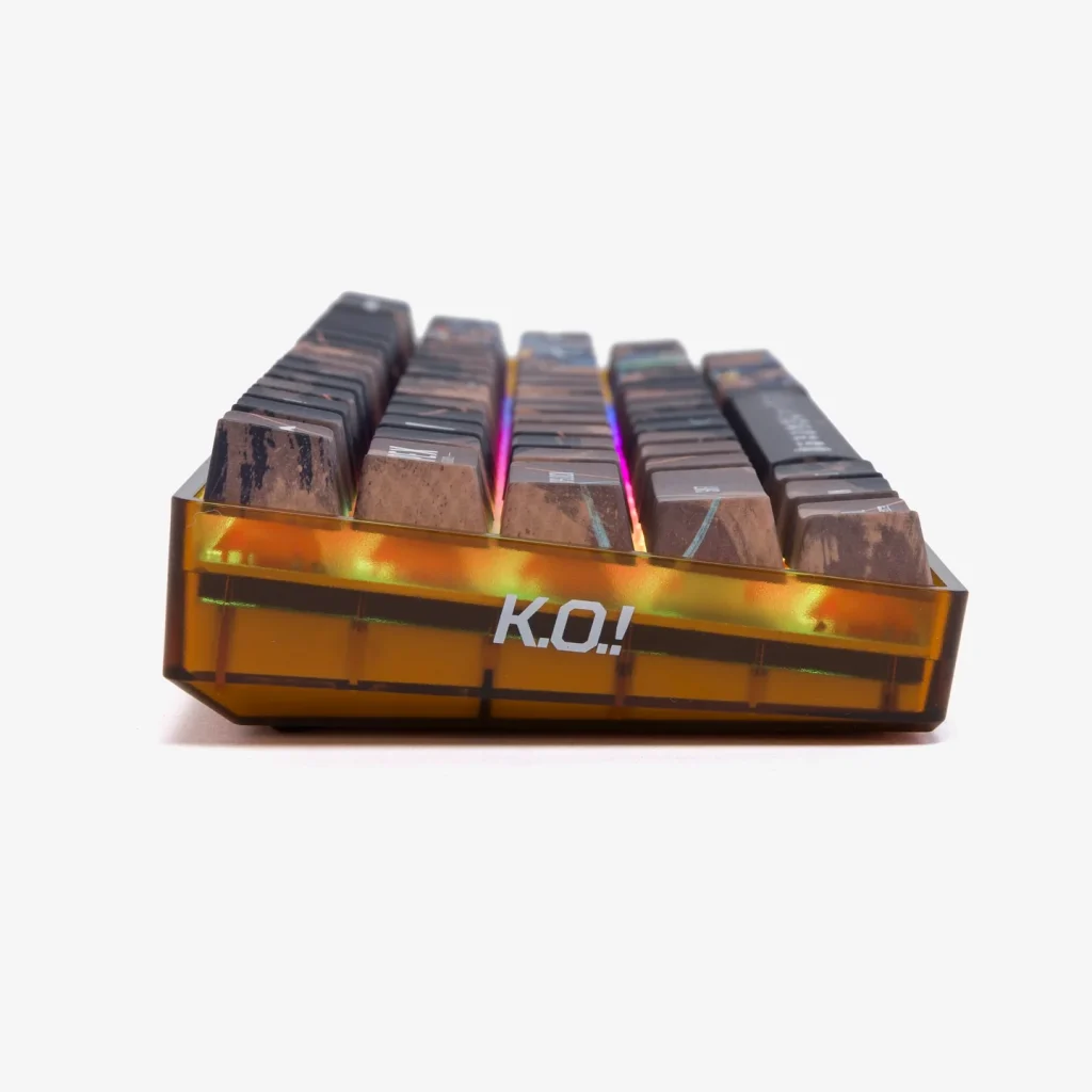Apex Legends™ HIGROUND Basecamp 65+ Gaming Keyboard - Pathfinder