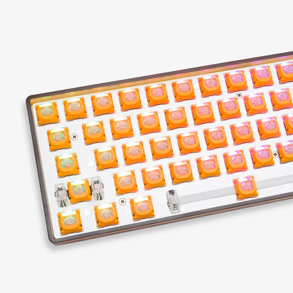Apex Legends™ HIGROUND Basecamp 65+ Gaming Keyboard - Pathfinder