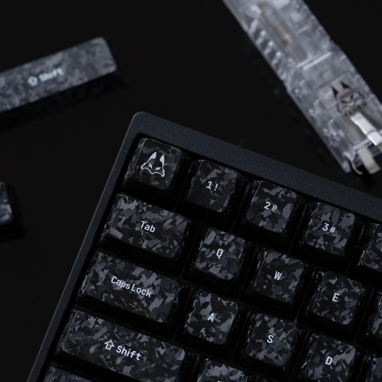 Arbiter Carbon Fiber Textured Keycap Set